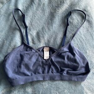 Gap body seamless bralettes, (2), size medium, pink and blue